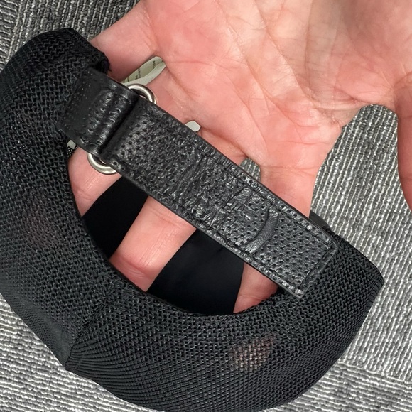 GUCCI BASEBALL CAP GG LOGO MESH LEATHER - Picture 11 of 16